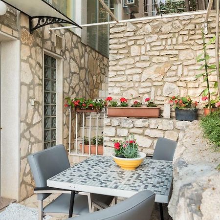 Luxury 1 Bedroom Apartment In Rabac Kültér fotó