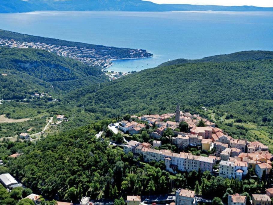 Luxury 1 Bedroom Apartment In Rabac Kültér fotó