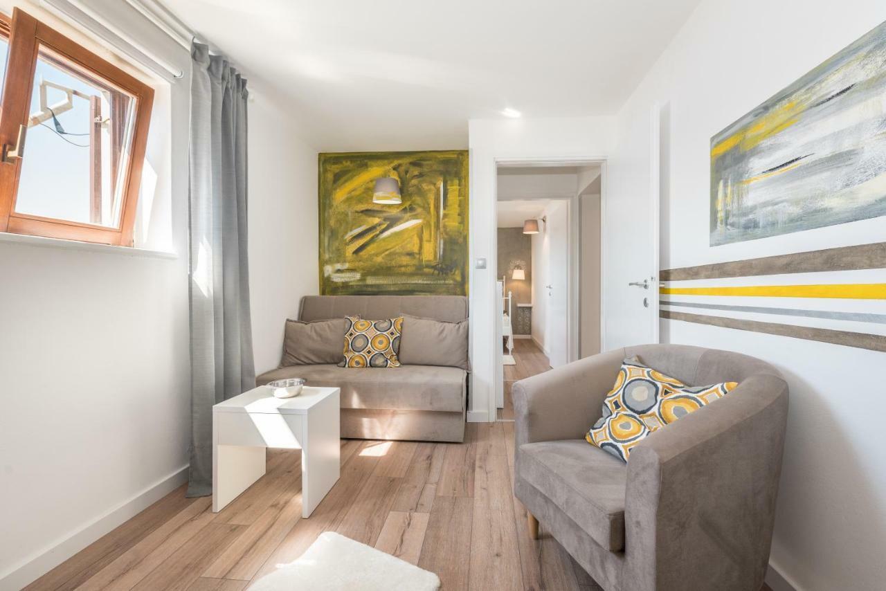 Luxury 1 Bedroom Apartment In Rabac Kültér fotó