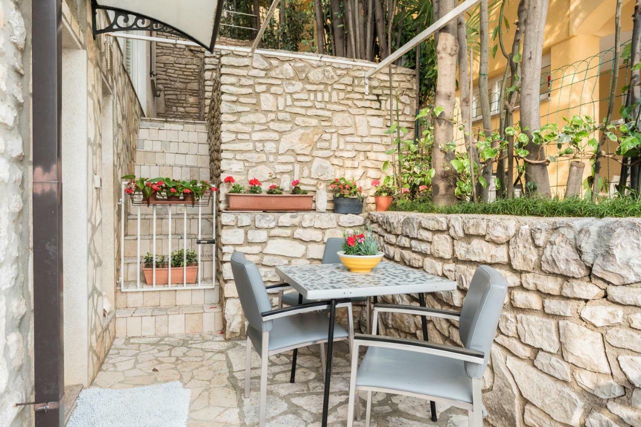 Luxury 1 Bedroom Apartment In Rabac Kültér fotó